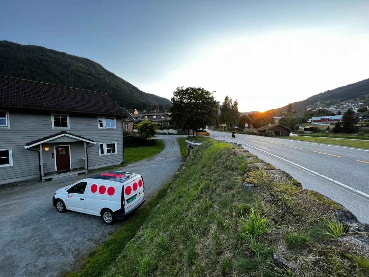 Hotel Privat Rom I Leilighet Sogndal Zewnętrze zdjęcie