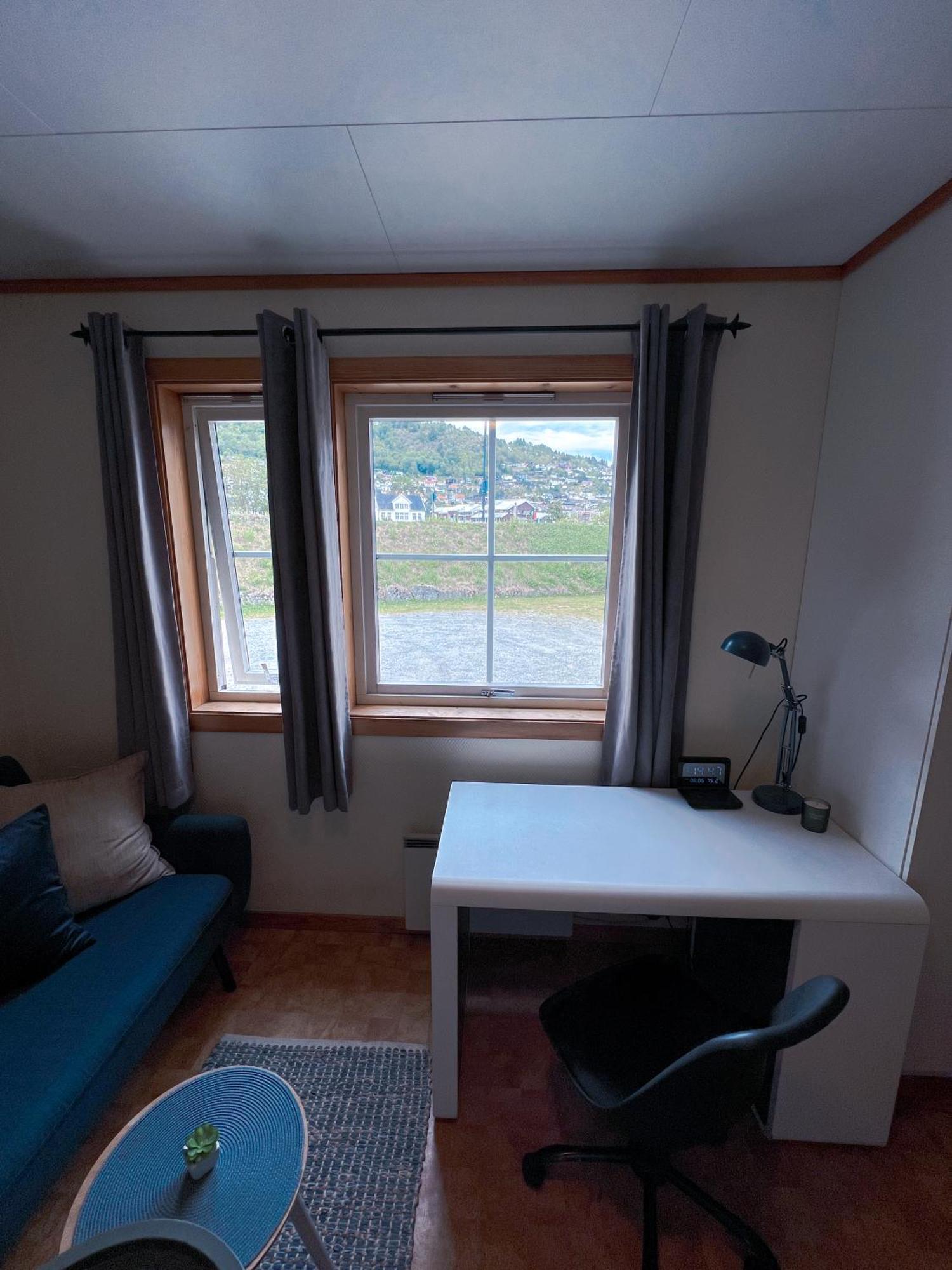 Hotel Privat Rom I Leilighet Sogndal Zewnętrze zdjęcie